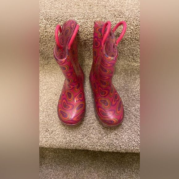 Olive & Edie Drops Light-Up Rain Boot - Kids - Picture 2 of 15